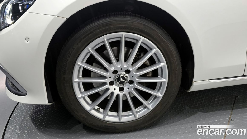 Mercedes-Benz E-Class E250 Exclusive, 2023