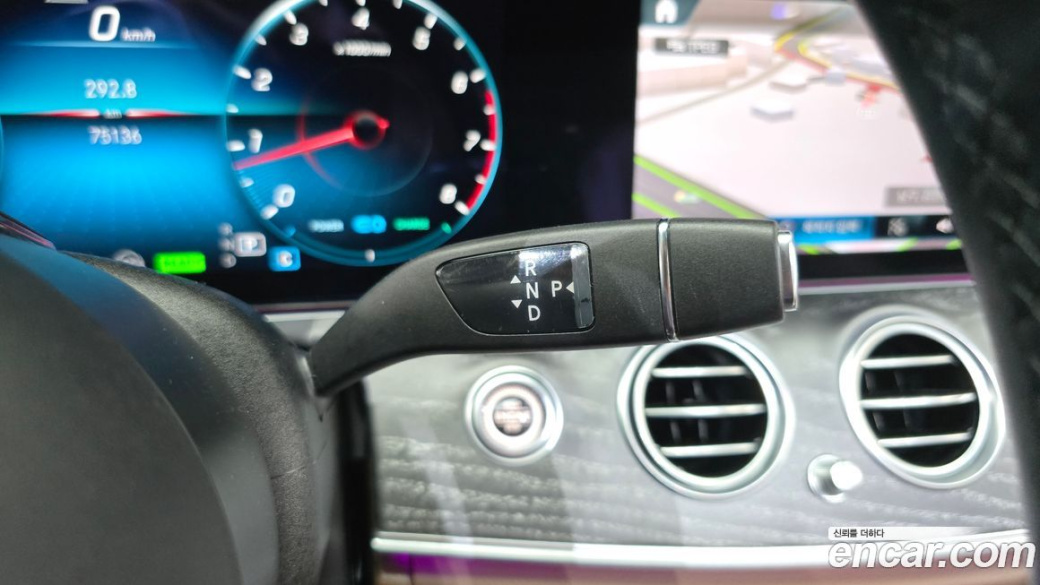Mercedes-Benz E-Class E350 4MATIC Avantgarde, 2022