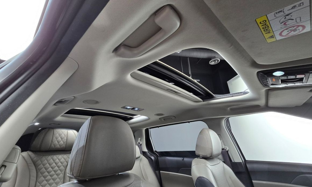 Kia Carnival 9-Seater Noblesse, 2024