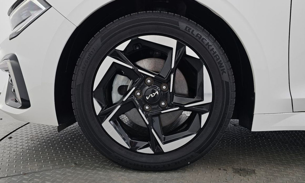 Kia K5 2.0, 2024