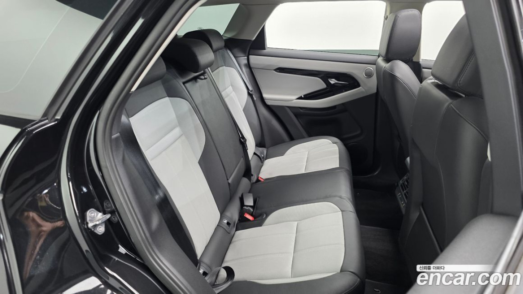 Land Rover Range Rover Evoque P250 Dynamic SE, 2024