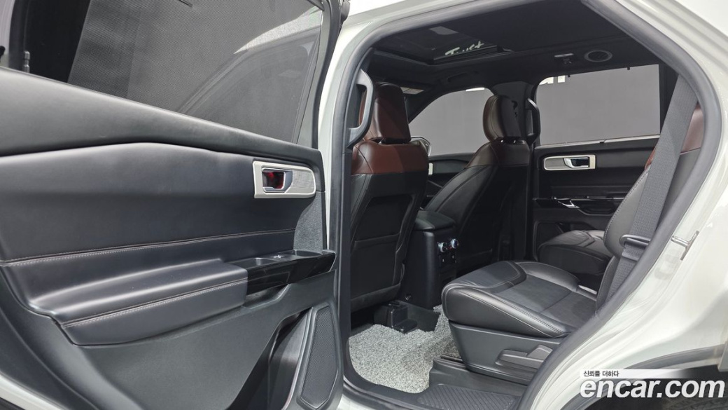 Ford Explorer 3.0 Platinum 4WD, 2022