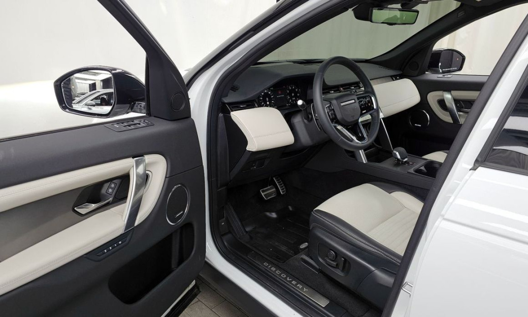 Land Rover Discovery Sport P250 Dynamic SE, 2025