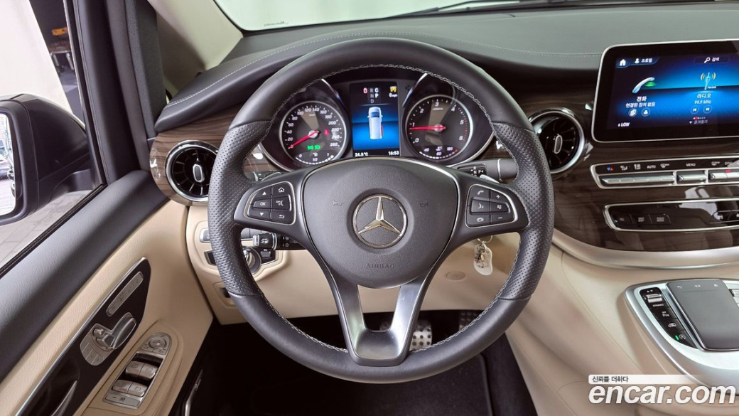 Mercedes-Benz V-Class V300 CDI, 2023