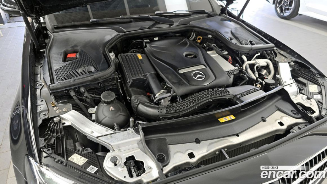 Mercedes-Benz E-Class E250 Avantgarde, 2023
