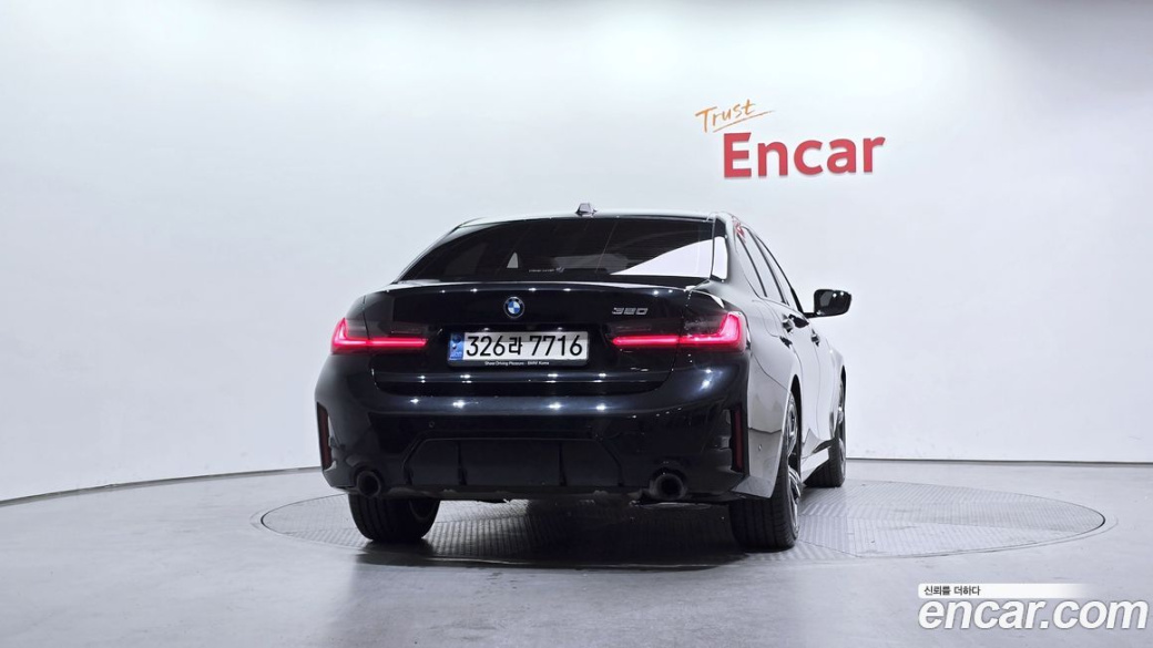 BMW 3-Series 320i M Sport, 2023