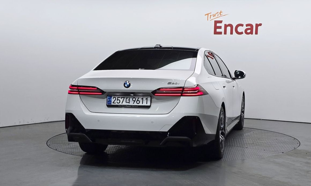 BMW 5-Series 520i M Sport, 2024