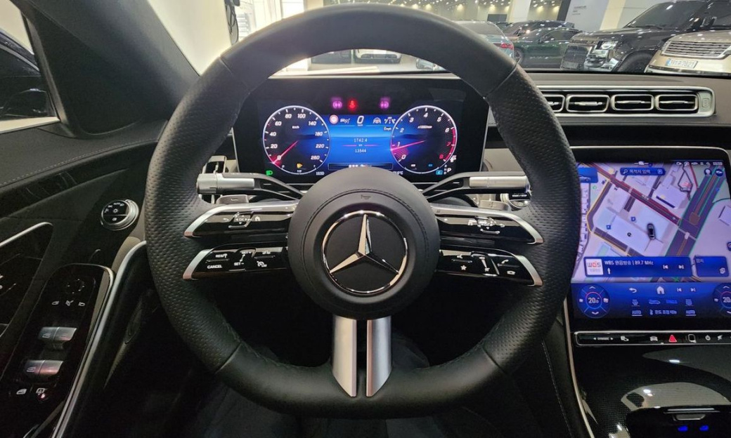 Mercedes-Benz S-Class S500L 4MATIC, 2025