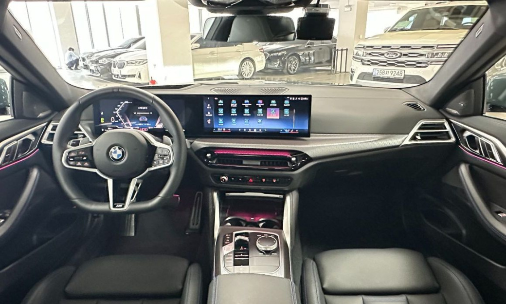 BMW 4-Series 420i M Sport Pro Coupe, 2025