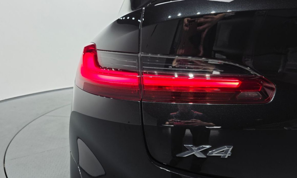BMW X4 xDrive20i M Sport, 2024