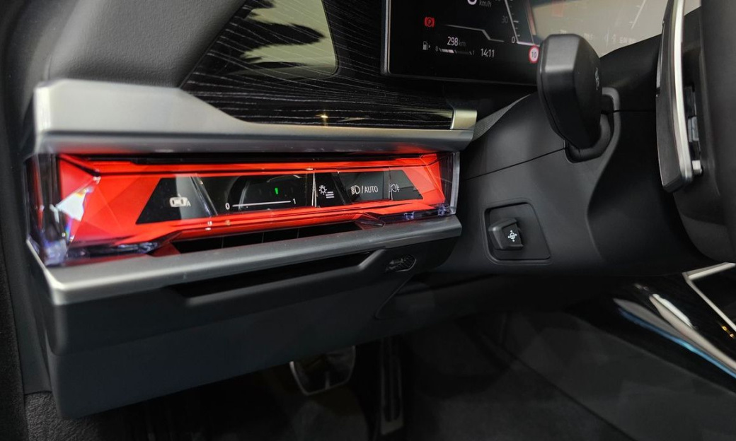 BMW 7-Series 740i xDrive M Sport, 2025