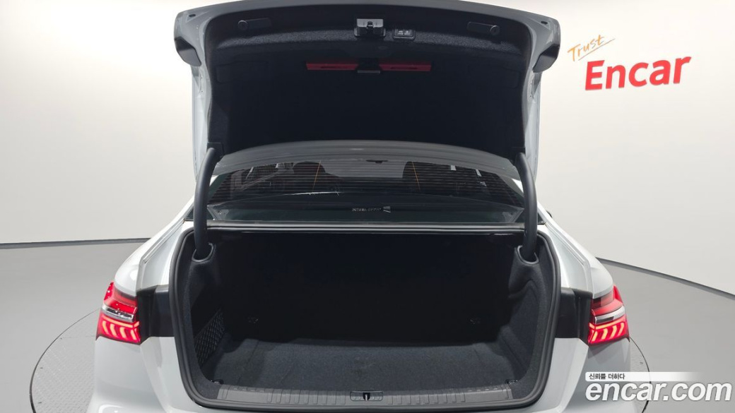 Audi A6 45 TFSI Quattro Premium, 2022