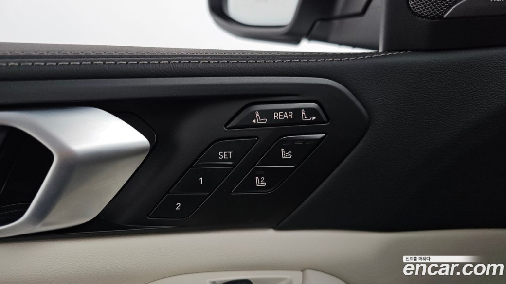 BMW X7 xDrive 40i Design Pure Excellence 7-Seater, 2025