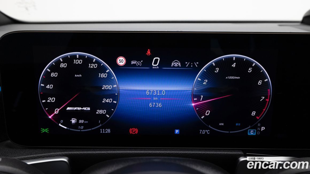 Mercedes-Benz GLB-Class AMG GLB35 4MATIC, 2025