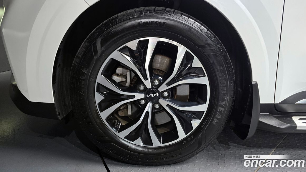 Kia Carnival 9-Seater Noblesse, 2023