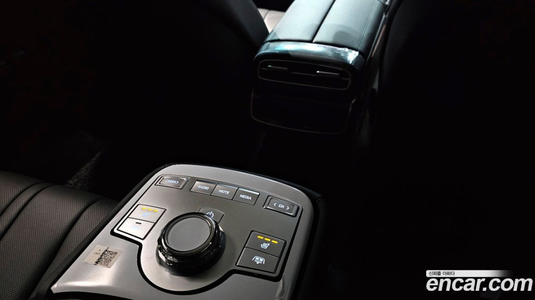Genesis G80 Gasoline 2.5 Turbo AWD, 2025