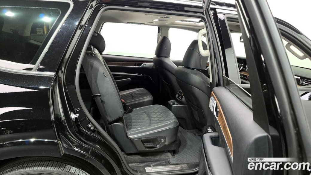 Kia Mohave Diesel 3.0 4WD 6-Seater, 2021