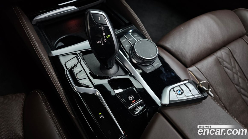 BMW 5-Series 530i M Sport Package, 2023