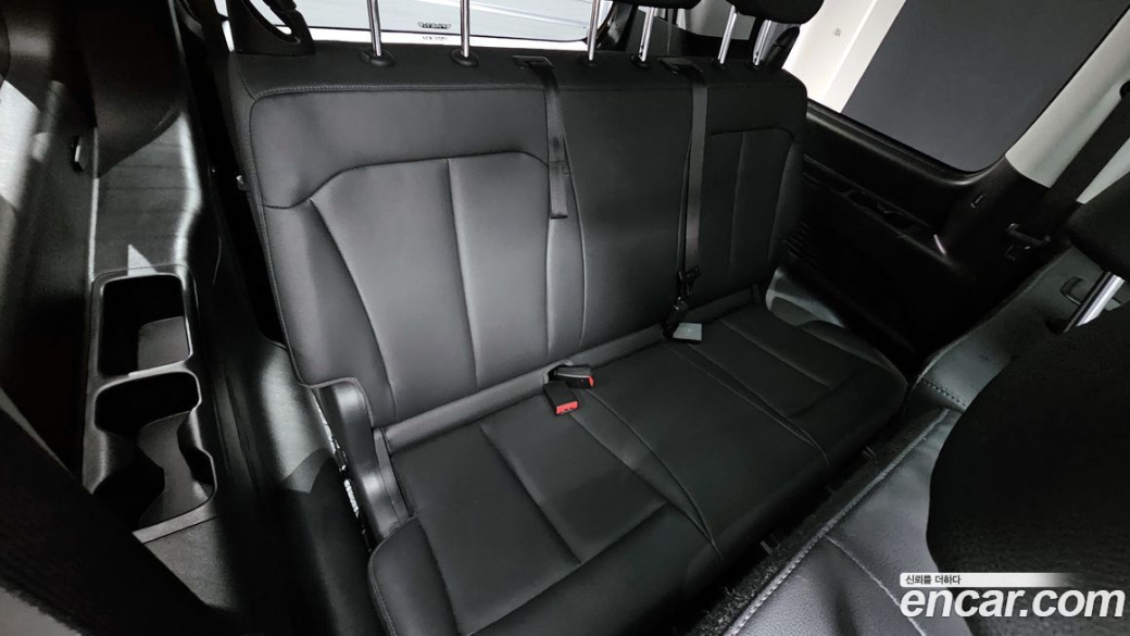 Hyundai Staria Tourer 9-Seater, 2025