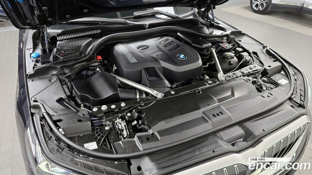 BMW 5-Series 520i M Sport, 2024