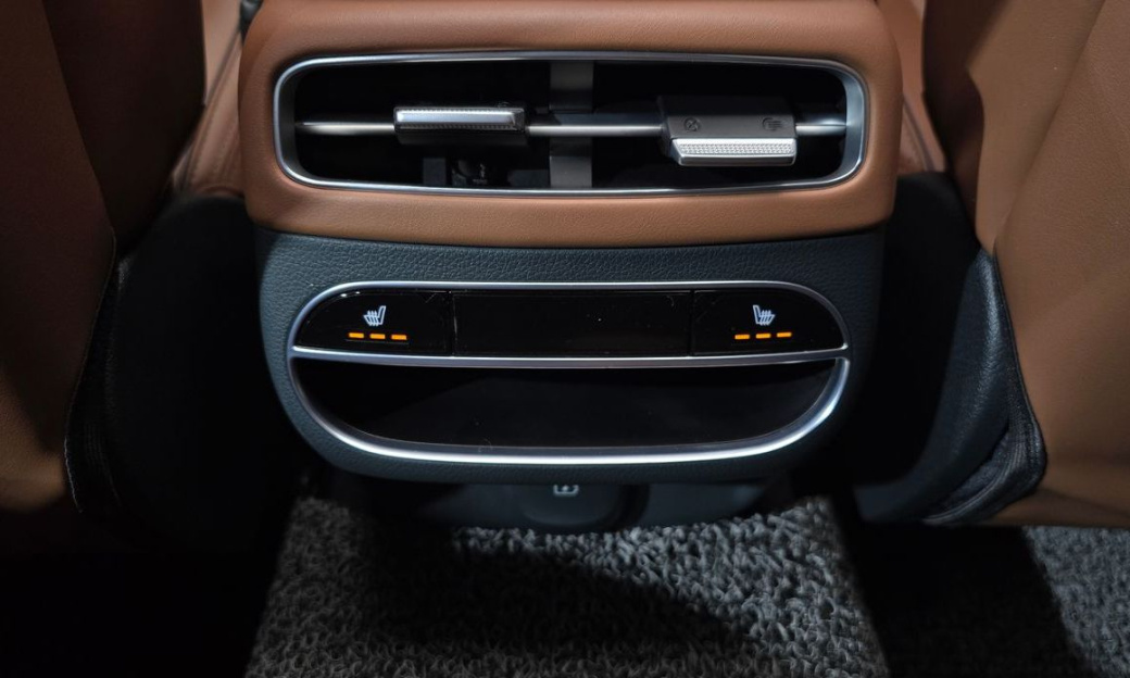 Genesis GV70 2.5T Gasoline 2WD, 2021