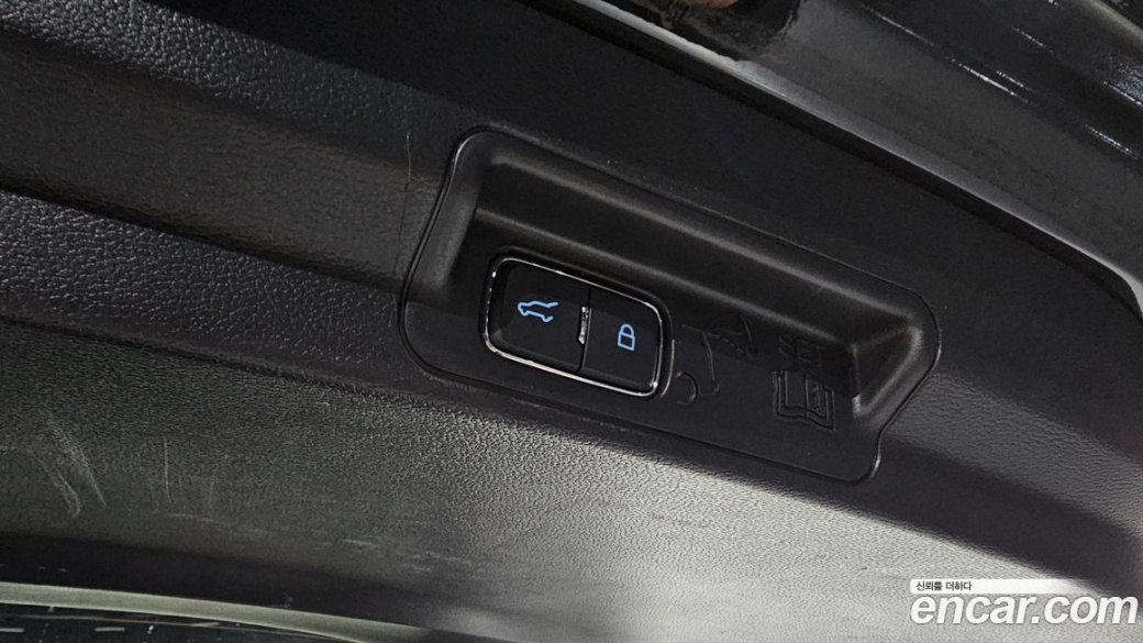 Ford Explorer 3.0 Platinum 4WD, 2022