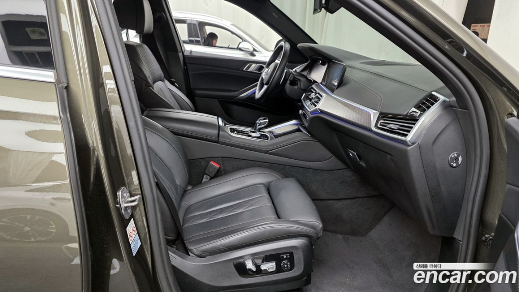 BMW X6 xDrive40i M Sport, 2022