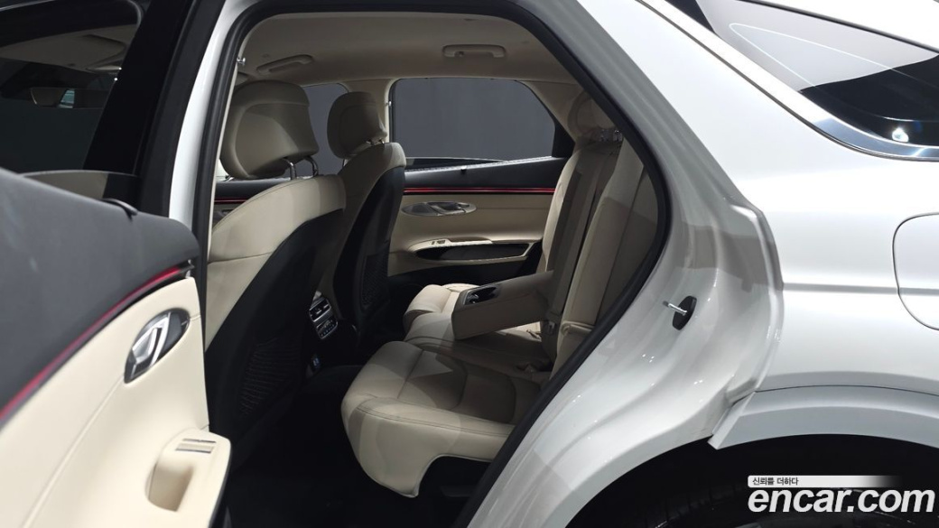 Genesis GV70 2.5T Gasoline 2WD, 2025