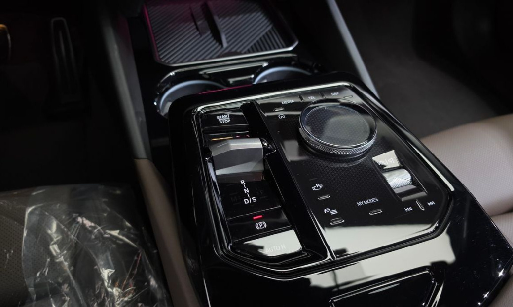 BMW 5-Series 520i M Sport, 2024