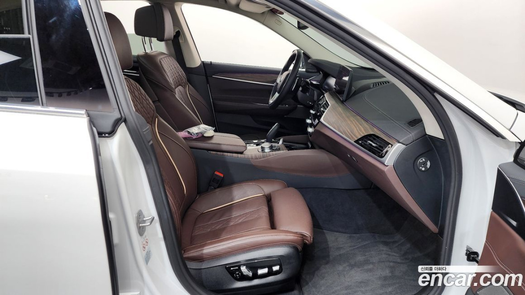 BMW Gran Turismo 630i xDrive Luxury, 2023
