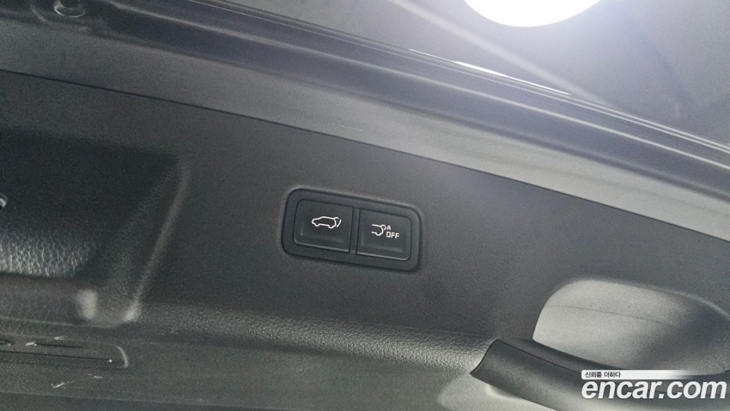 Kia Carnival 9-Seater Signature, 2023