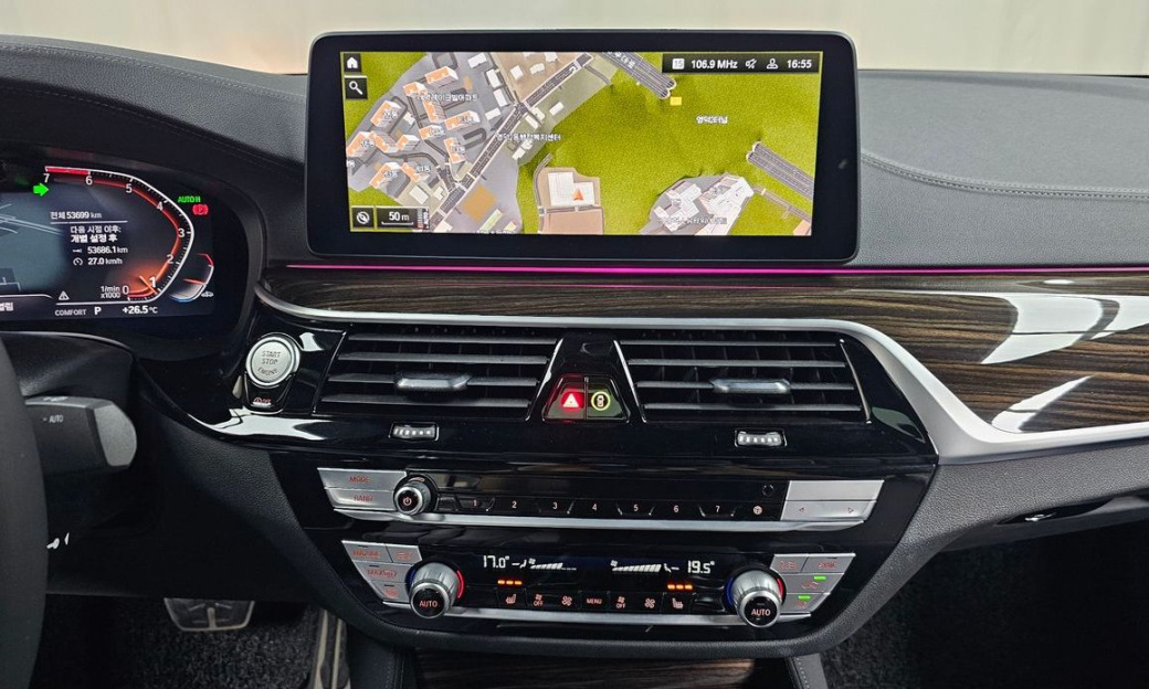 BMW 5-Series 520i M Sport, 2022