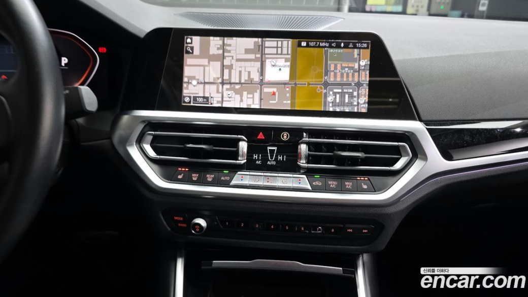 BMW 3-Series 320i, 2022