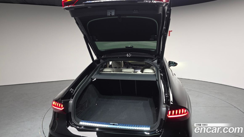 Audi A7 55 TFSI Quattro Premium, 2022