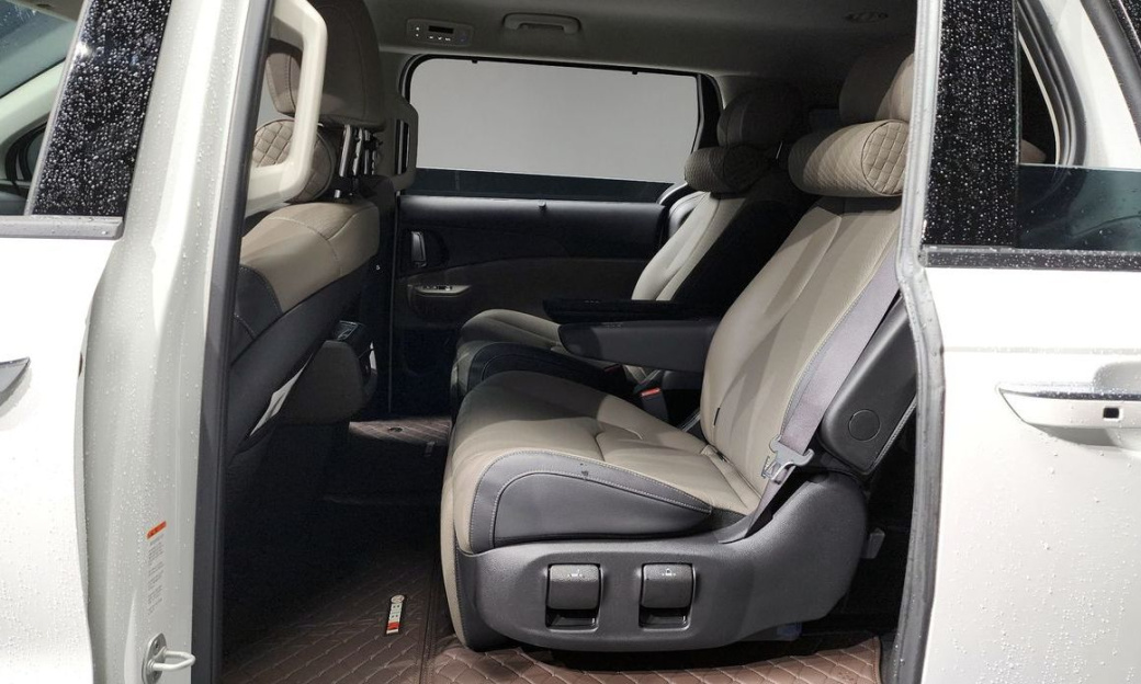 Kia Carnival 7-Seater Noblesse, 2025
