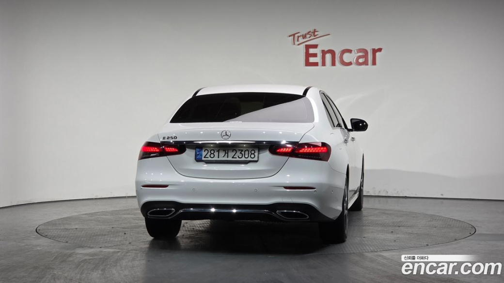 Mercedes-Benz E-Class E250 AMG Line, 2023