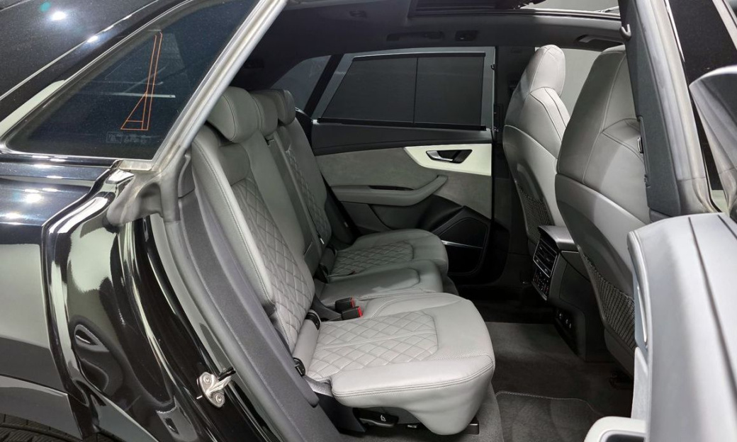 Audi Q8 55 TFSI Quattro Premium, 2023