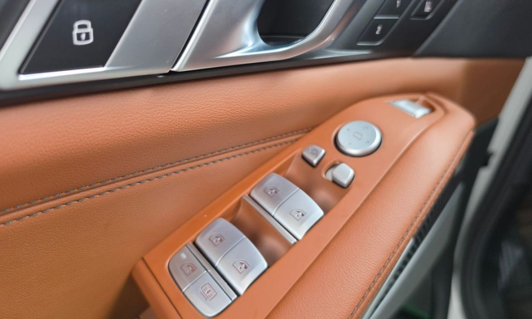 BMW X7 xDrive 40d M Sport 6STR, 2025