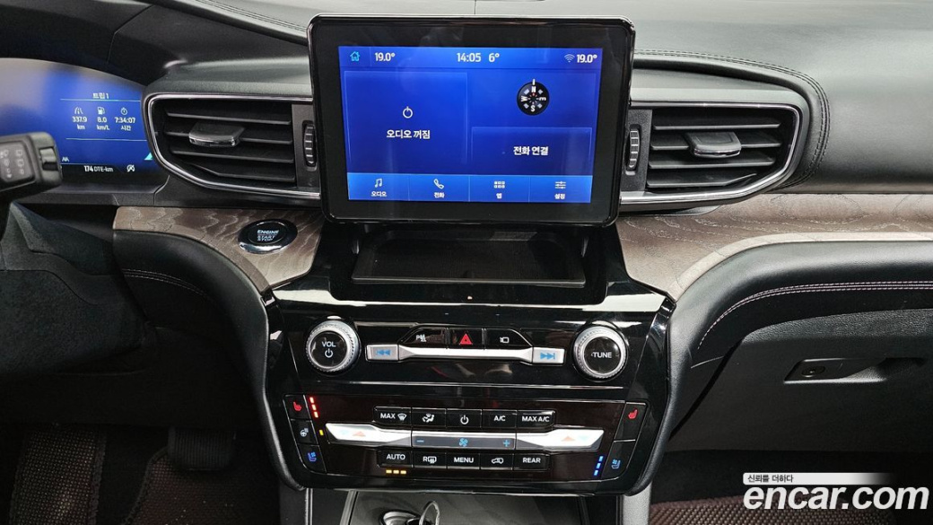 Ford Explorer 3.0 Platinum 4WD, 2023