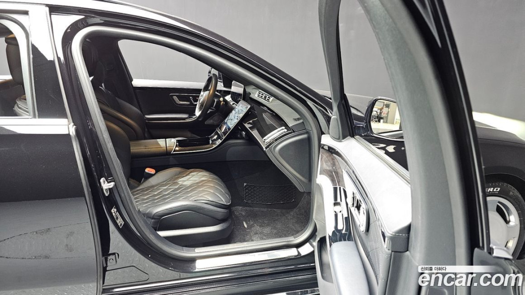 Mercedes-Benz S-Class S500L 4MATIC, 2024