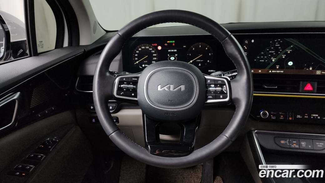 Kia Carnival 9-Seater Signature, 2024
