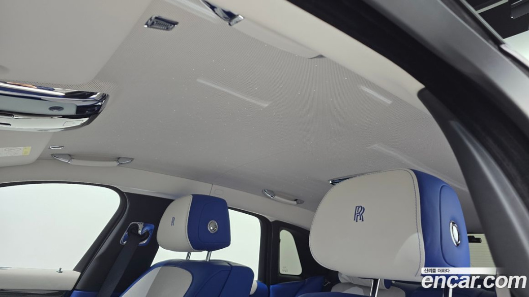 Rolls-Royce Ghost 6.7 V12 Black Badge, 2023
