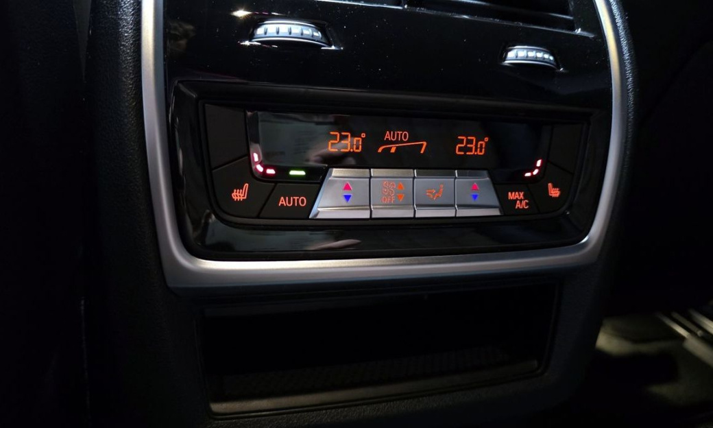 BMW X6 xDrive40i M Sport, 2025