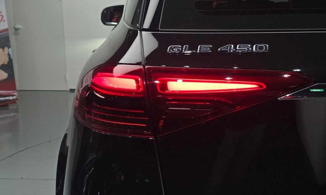 Mercedes-Benz GLE-Class GLE450 4MATIC, 2025