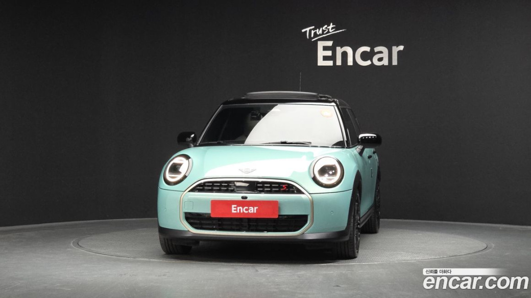Mini Cooper 5 Door Favoured, 2025