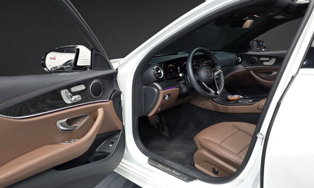 Mercedes-Benz E-Class E250 AMG Line, 2023