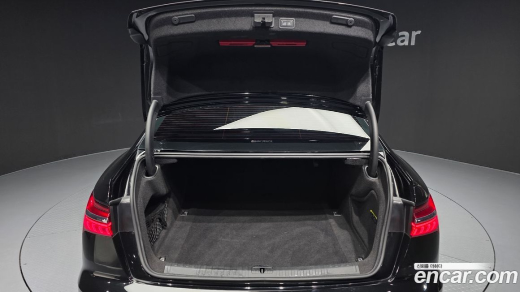 Audi A6 45 TFSI Premium, 2022