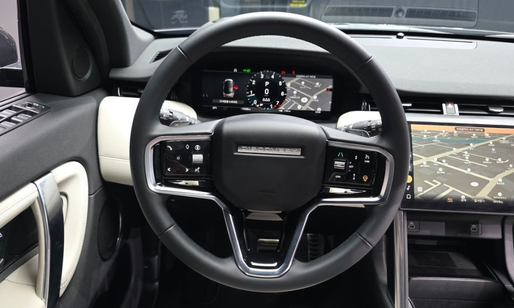 Land Rover Discovery Sport P250 Dynamic SE, 2025