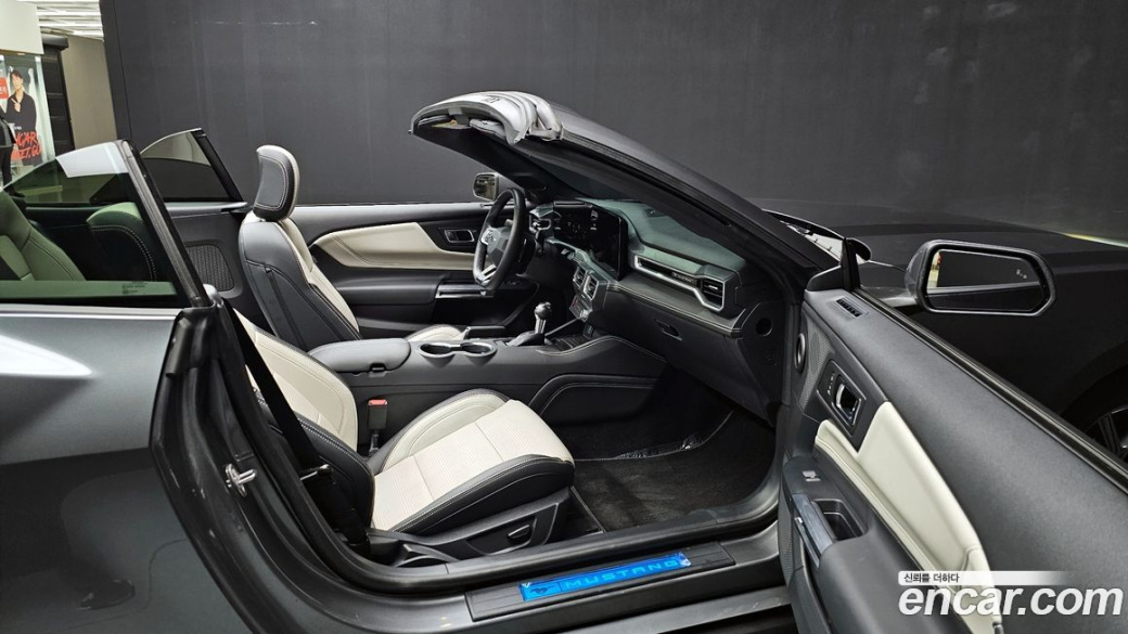 Ford Mustang 2.3 Ecoboost Premium Convertible, 2024
