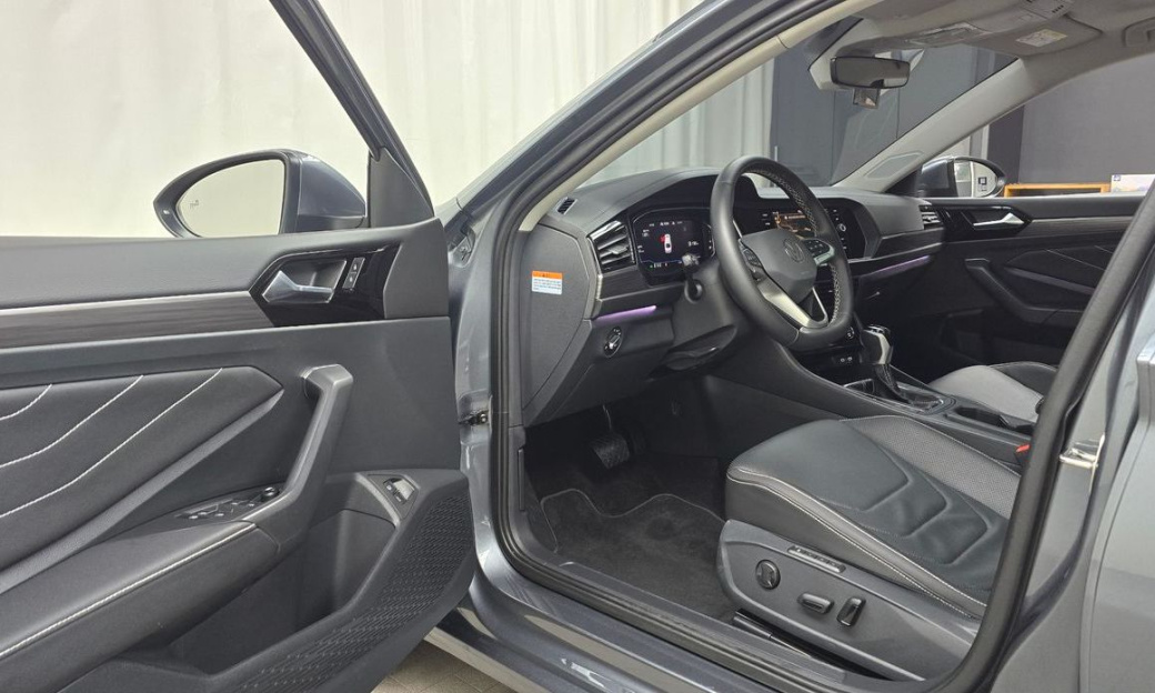 Volkswagen Jetta 1.5 TSI Prestige, 2023